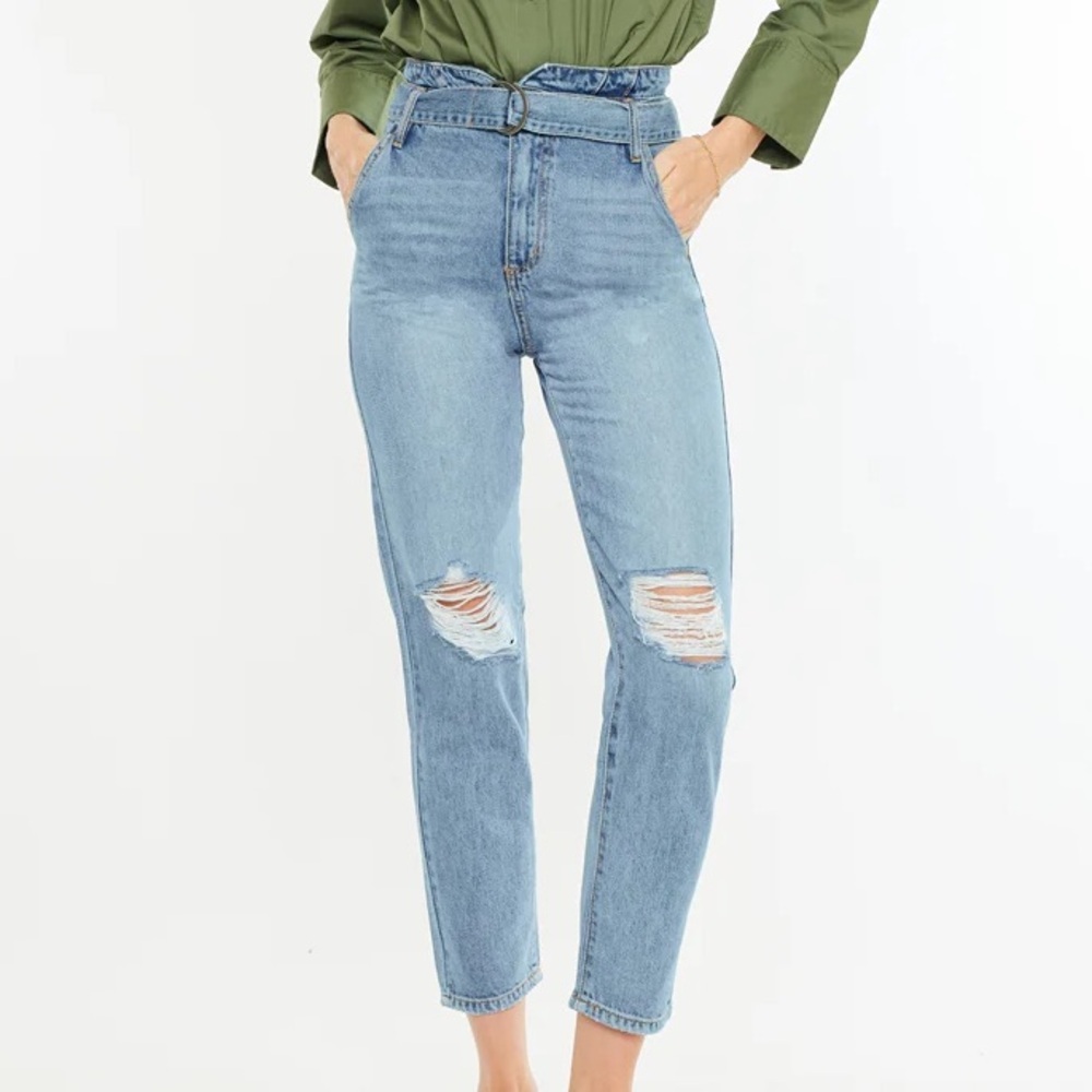 KanCan 5/26 Medium Wash Distressed Blossom Ultra High Rise Belted Mom Jeans NWT